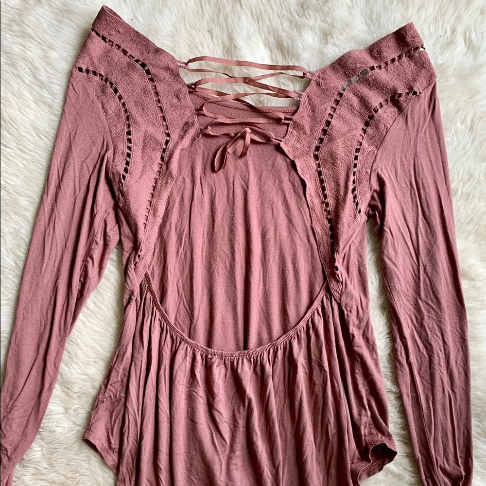 Buckle shirt with open back!